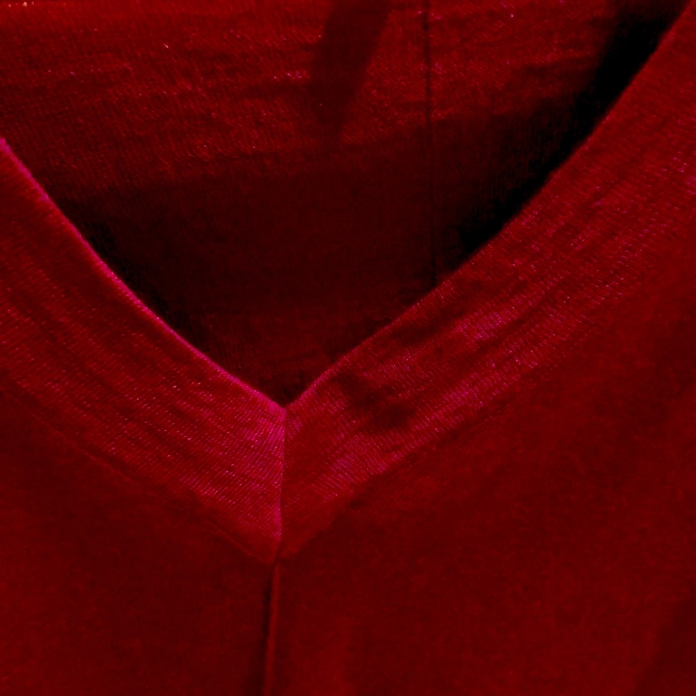 Raspberry V-neck long sweater